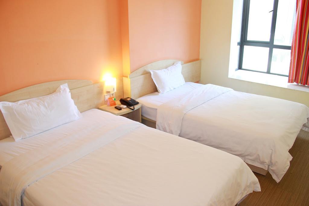 7Days Inn Dalian Gangwan Square Station Port المظهر الخارجي الصورة