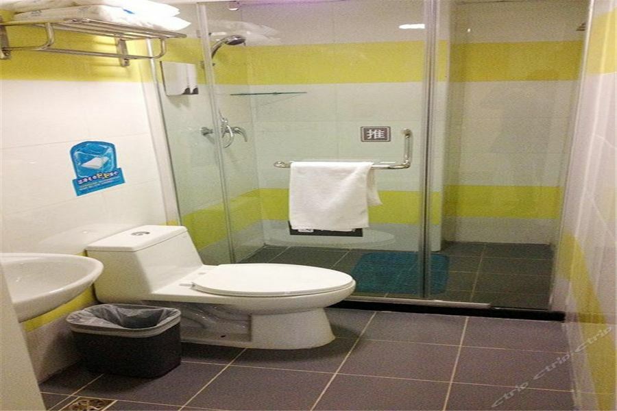 7Days Inn Dalian Gangwan Square Station Port المظهر الخارجي الصورة